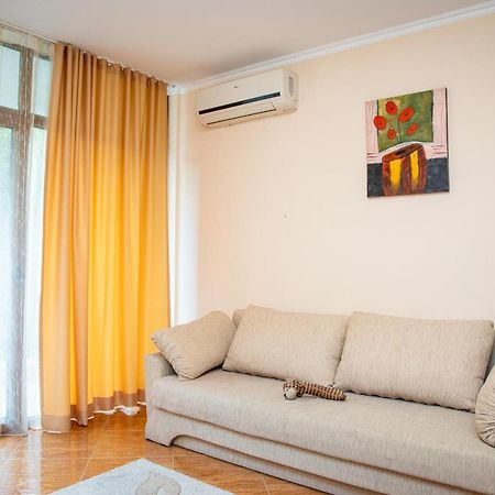 Helios Studio In A Complex In St Vlas By Flat Mаnаger Sveti Vlas Buitenkant foto